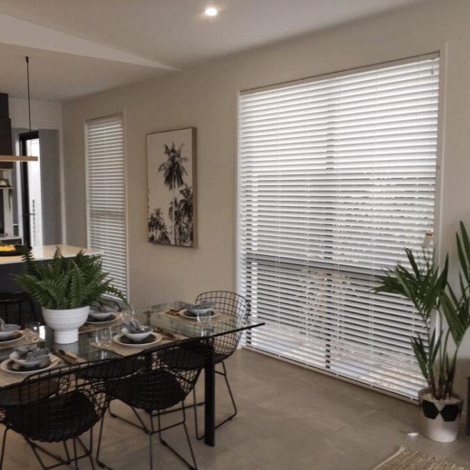 Albaro Venetian Blinds in Devon